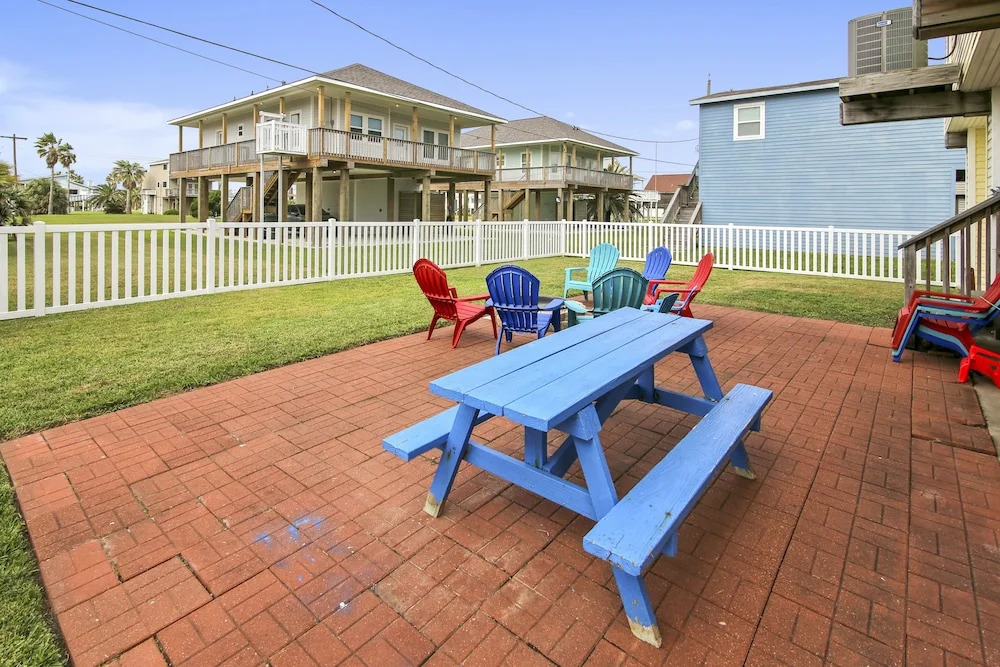 Sea Isle Surprise 3 Bedroom Home