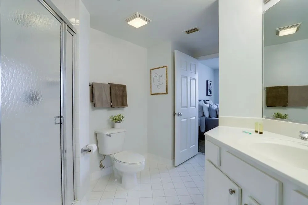Gorgeous 2 Condo Ballston place w-GYM