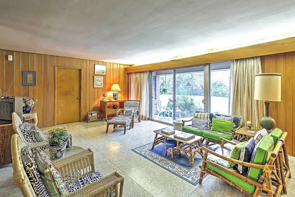 Mid-century Hideaway: Spacious Brownsville Home!