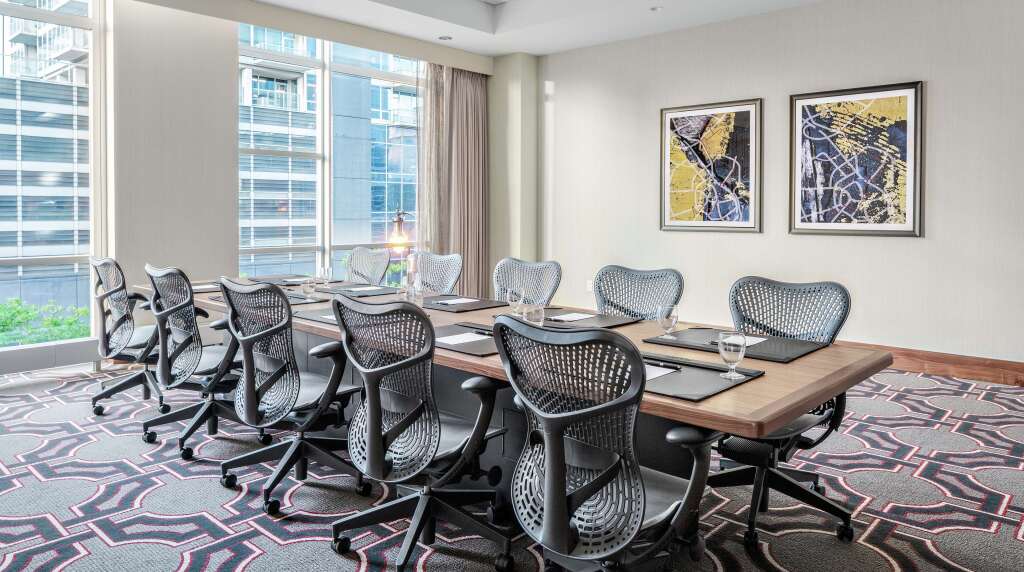 Home2 Suites By Hilton Chicago McCormick Place