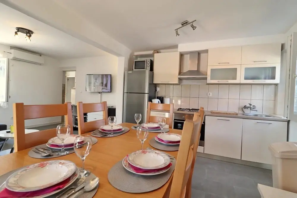 Villa Ivana - Three-bedroom Villa With Private Pool ID Direct Booker 986