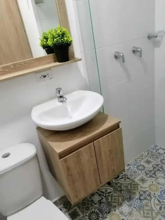 Aptos y Apartaestudios frente al Malecón y el Embalse, Zona Gastronómica, a 8 minutos de la Piedra del Peñol, TODO CERCA