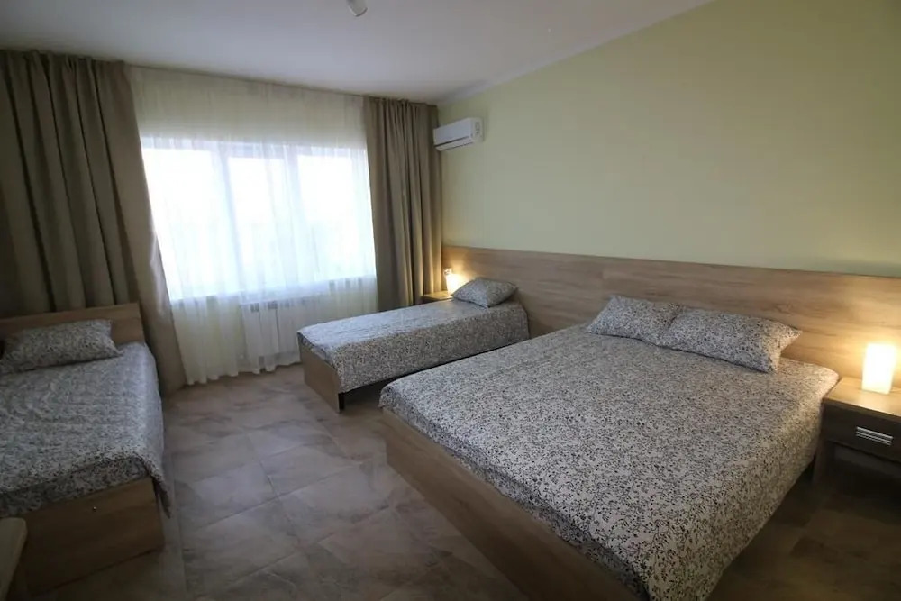 Guest House Chernomorskaya 8A