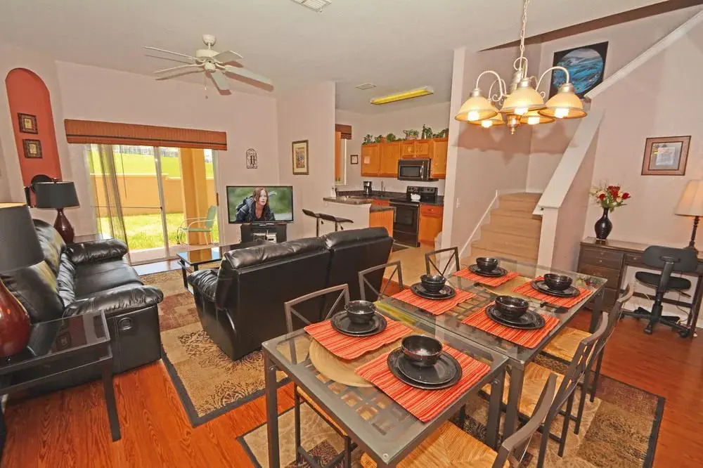R559Lms Robinson s Place 3 Br Home by RedAwning