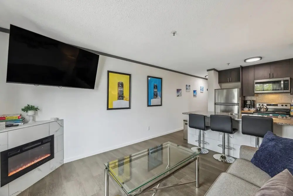 Cozy Snowshoe Condo Rental: Walk to Chair Lift!