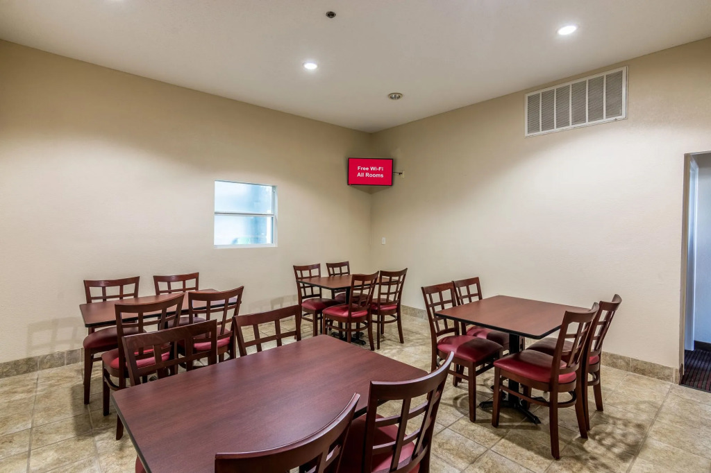 Red Roof Inn & Suites Pensacola-NAS Corry