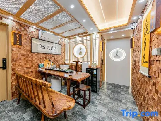 Putuo Mountain Guanzizai Homestay (Puji Temple)