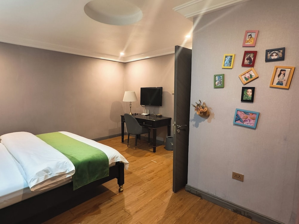 JUN YUE GRA Lagos hotel
