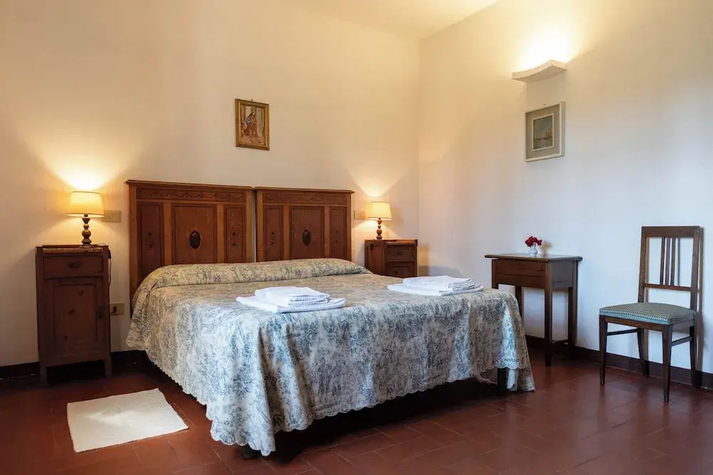 Country Villa In Tuscan Hills