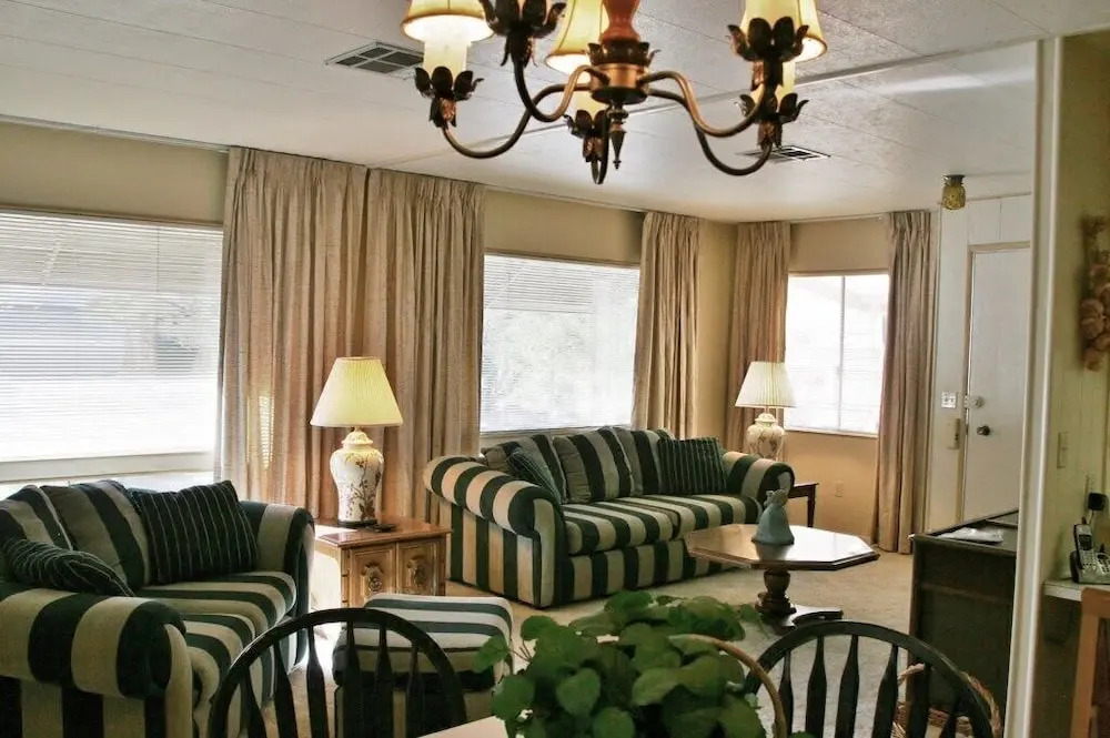 Roadrunner Club 38 - 2 Br Home