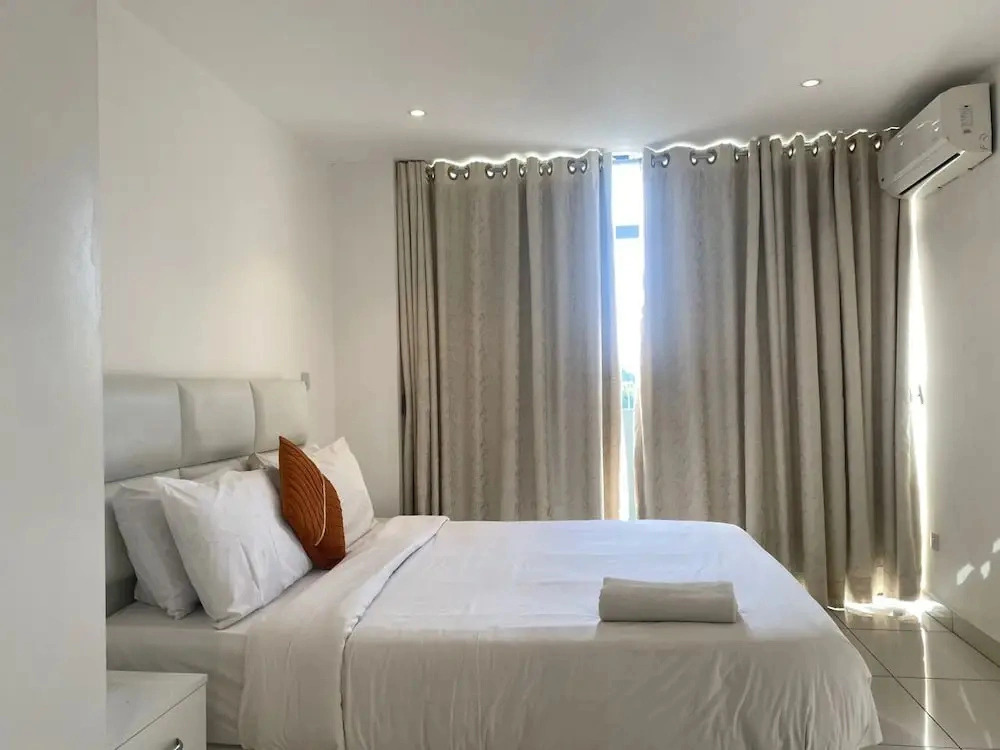 R&P Suites at Embassy Gardens