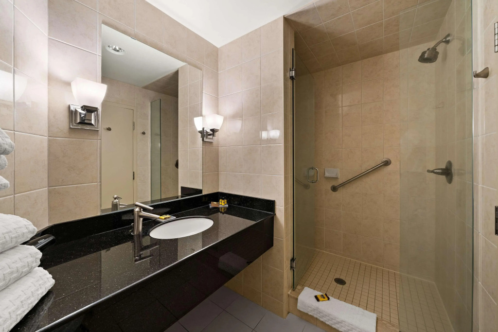 Best Western Plus Orangeville Inn & Suites