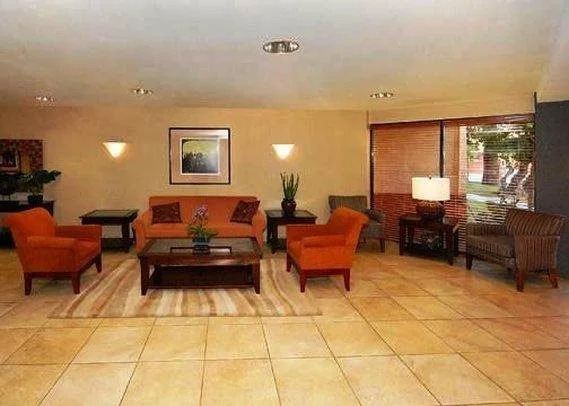 Quality Inn & Suites Downtown