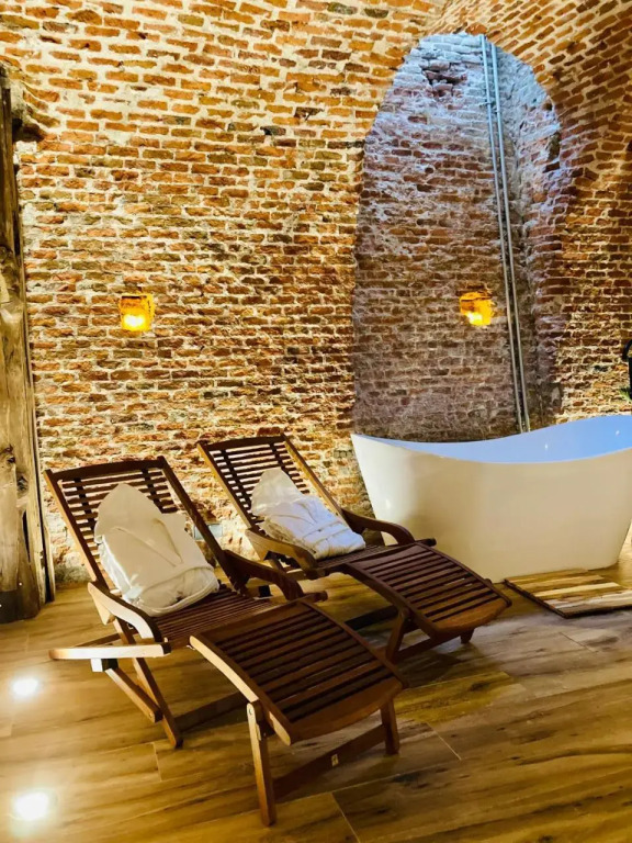 Luxury, Private Wellness In Prado Museum New Aug21