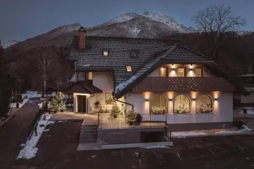 Apartments and Rooms Kaja