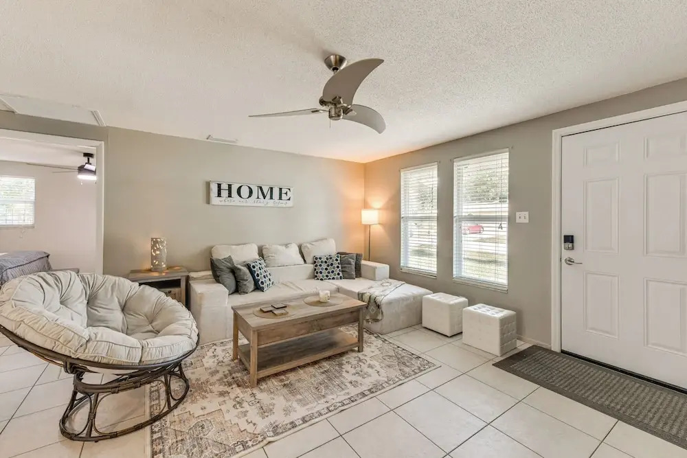 Beach Time + Pool Vibes! Port Charlotte Hideaway