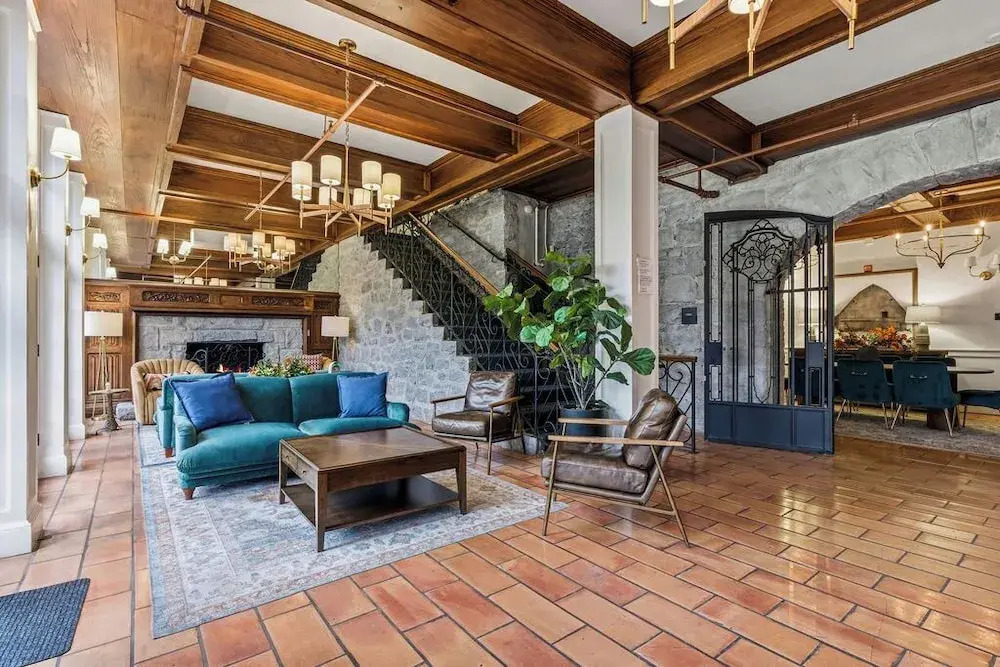 Sonoma Stonehouse Hotel