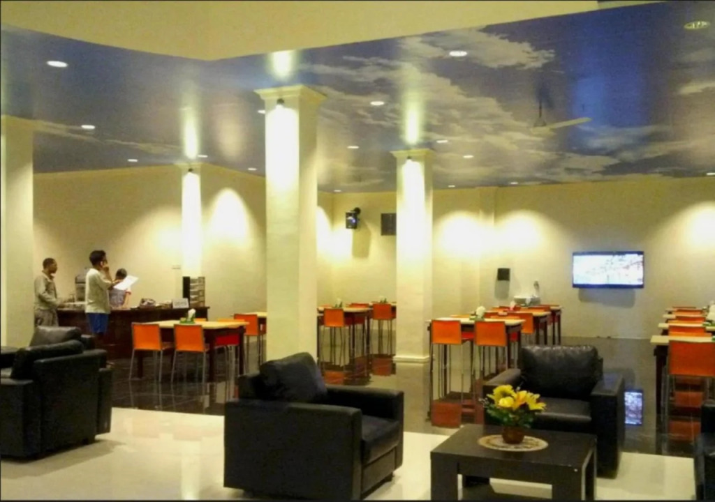 Mahkota Hotel Genteng