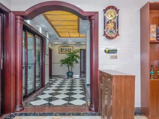 Floral Hotel·  Xiangshe Homestay (Shanghai International Tourism Resort Store)