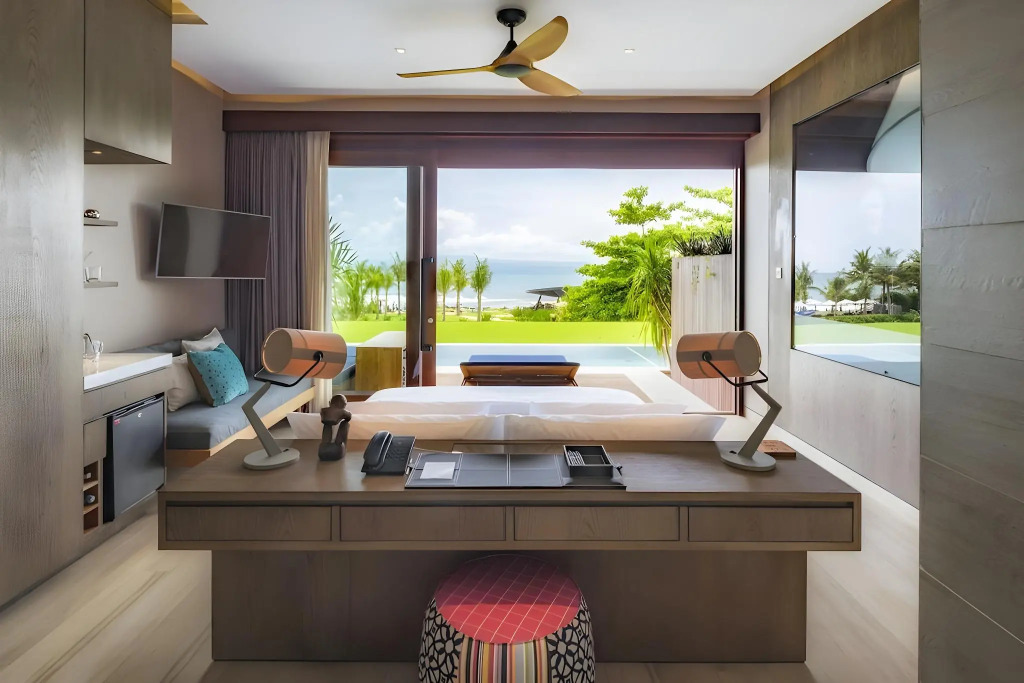 Hotel Komune and Beach Club Bali