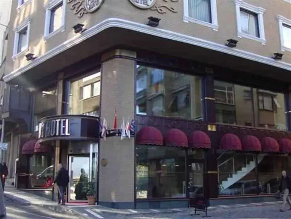 Funda Hotel
