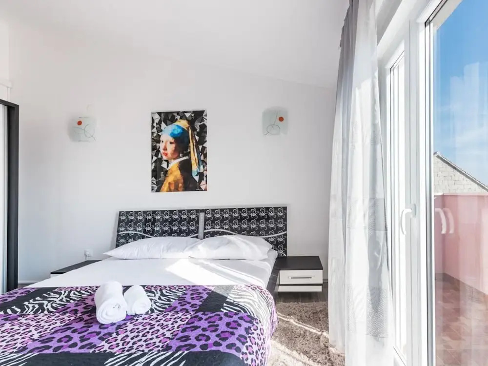 Enticing Villa in Ku?ine With Private Swimming Pool