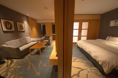 Climb Hotel