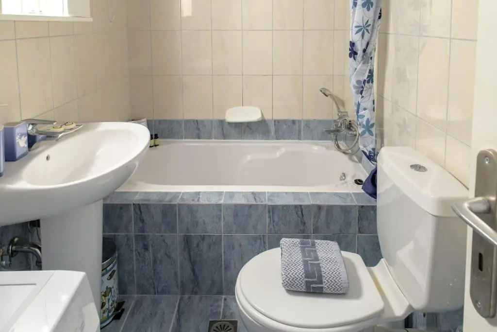 Panos Apartment