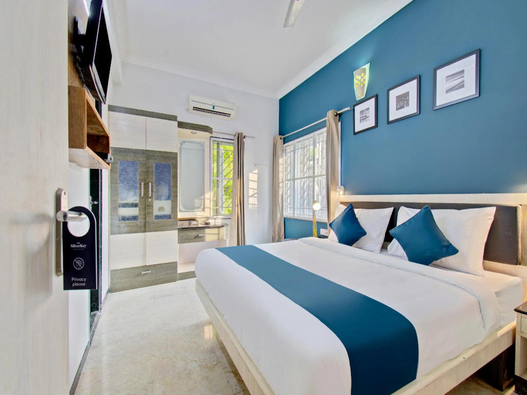 SilverKey Executive Stays 35719 Hive Avinashi Road