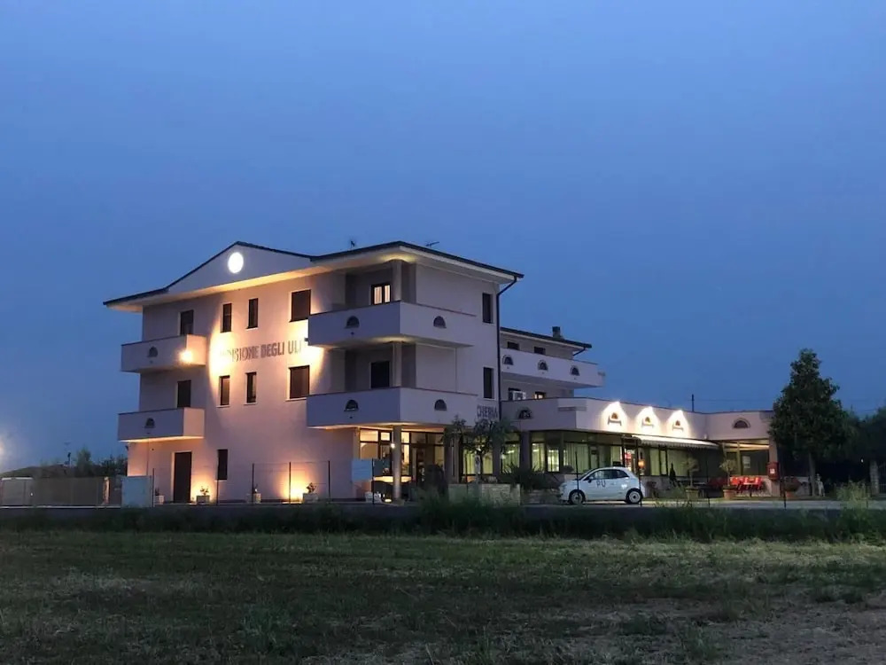 Pensione Degli Ulivi Da Jallore'