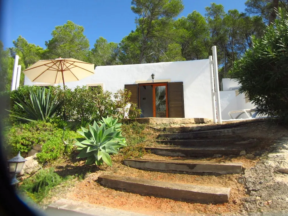 Quiet Bungalow in Santa Eulària des Riu on Balearic Islands