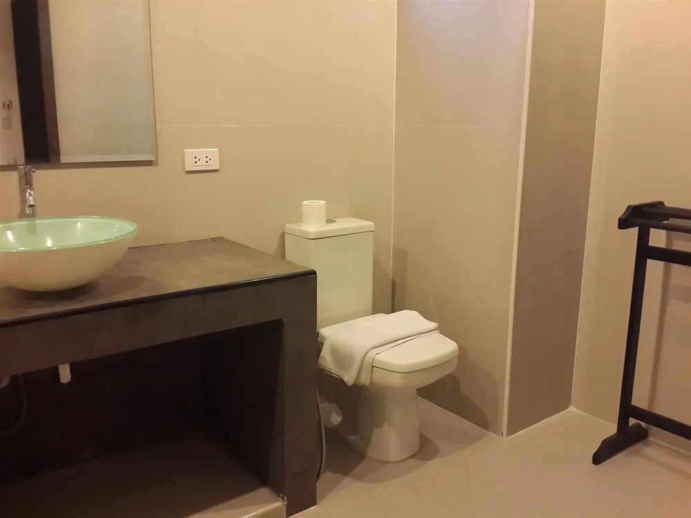 Yaka Hotel