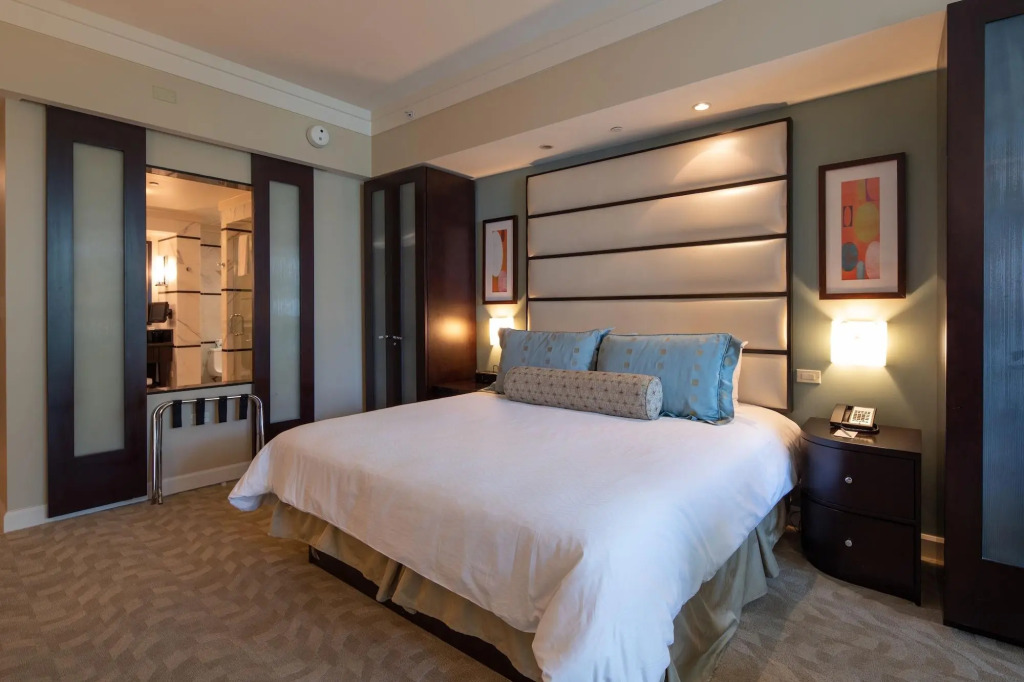FB Miami Beach Tresor Private Luxury Suites