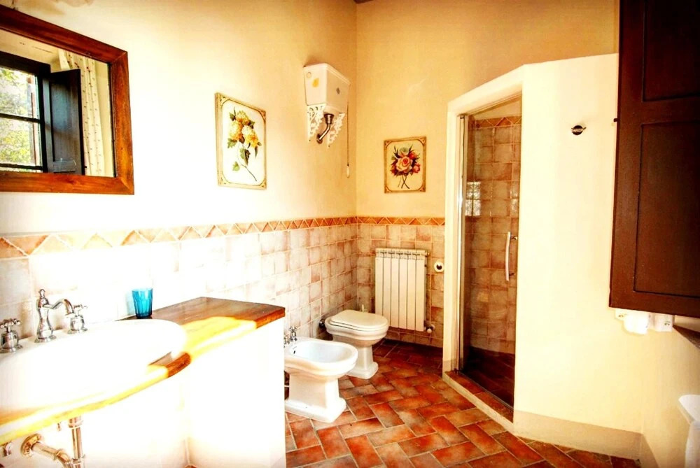 Villa With 4 Bedrooms in Buonconvento, With Pool Access, Furnished Gar