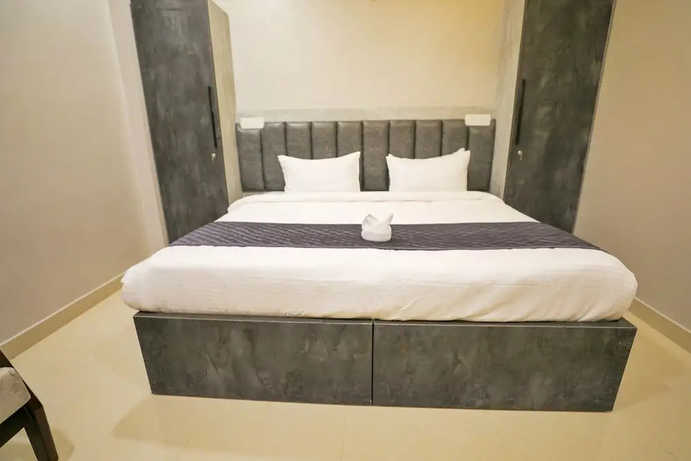 Hotel Ceasta US Consulate Hyderabad, Gachibowli