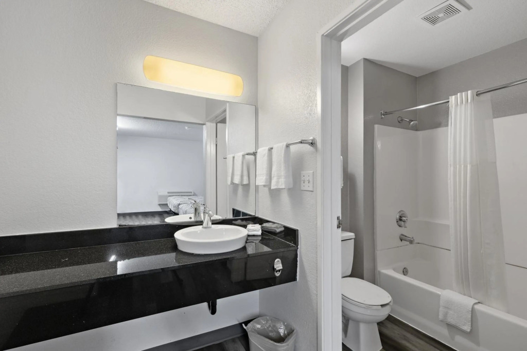 Motel 6-San Diego, CA - North