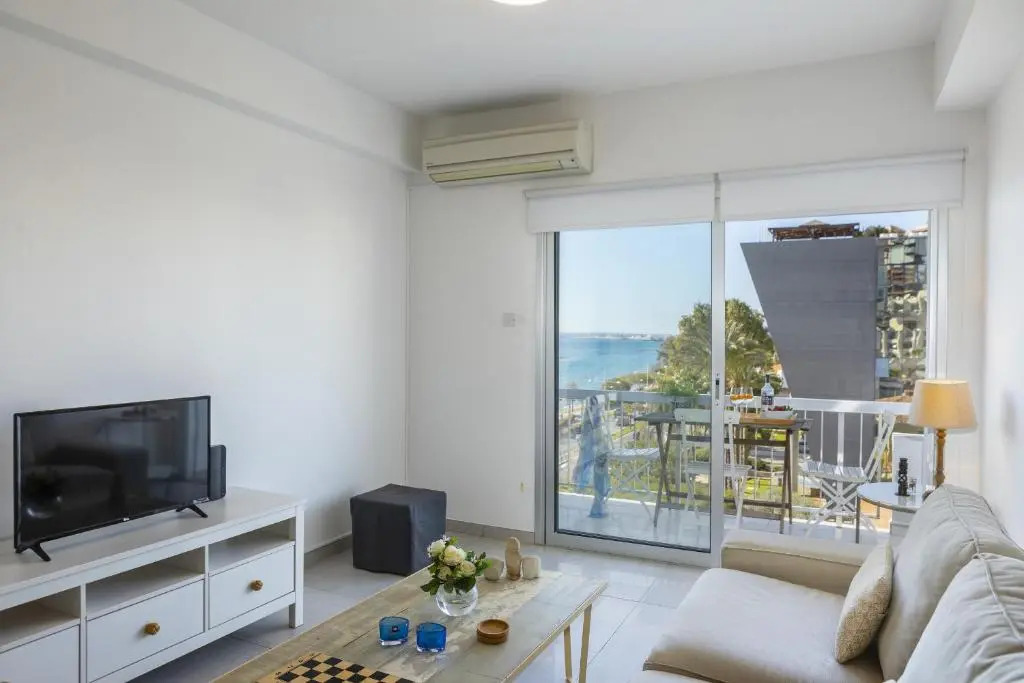 Limassol Olimpia Beach Suite