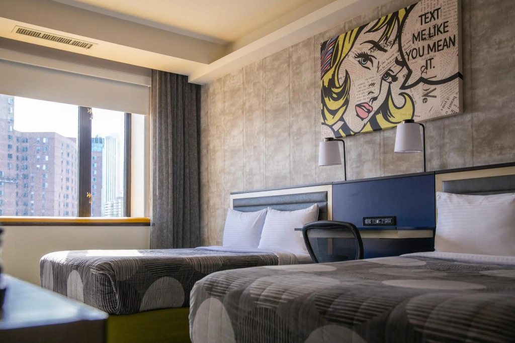 Leon Hotel LES