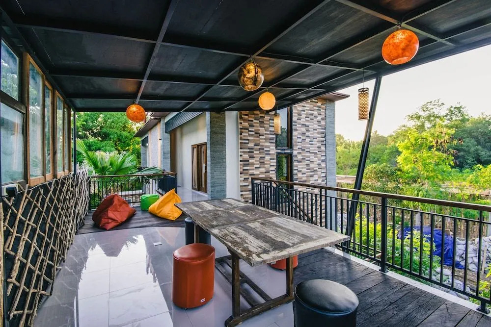 Island Style Retreat