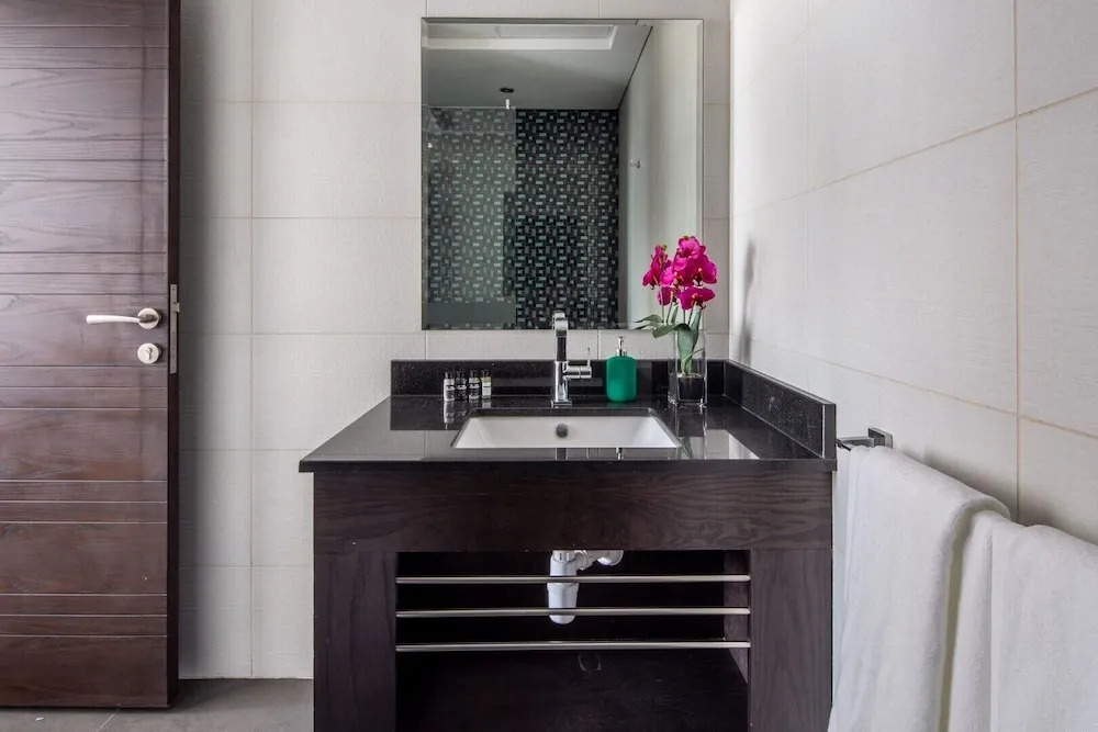 Supreme 2BR Apartment - Cosmopolitan Living in Dubai Marina!