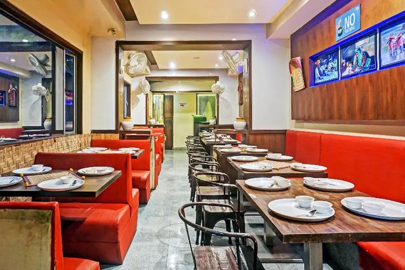 Rapid Lakme Executive Hotel