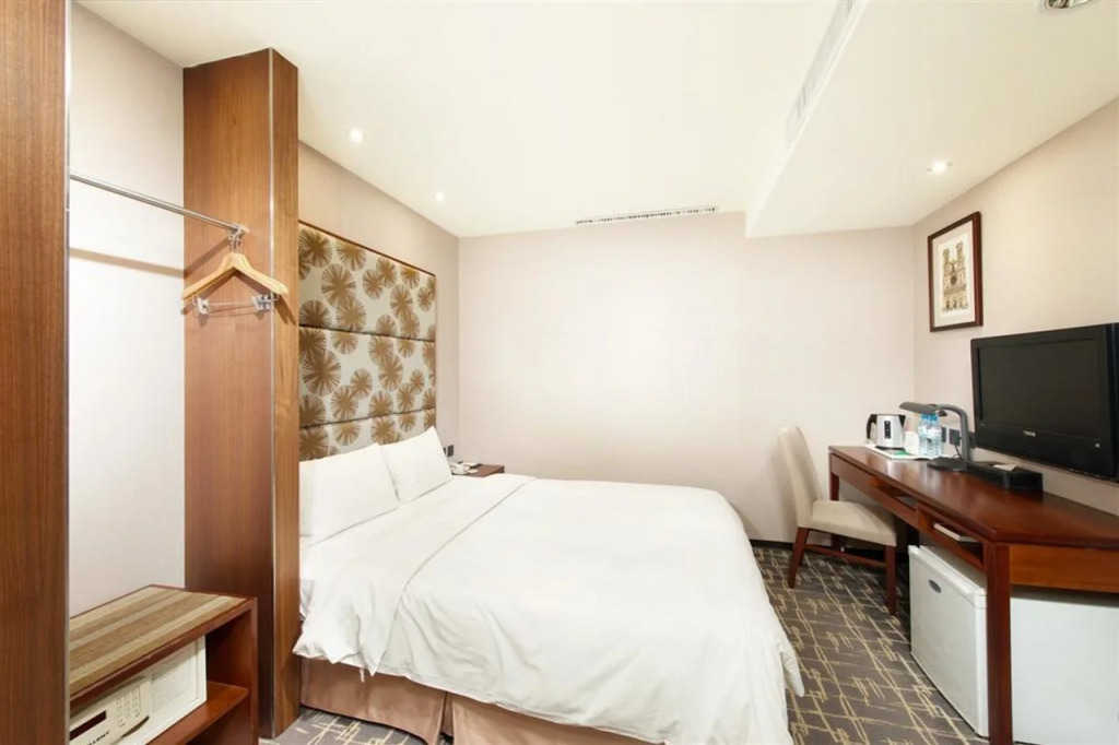 Orange Hotel - Guanqian, Taipei