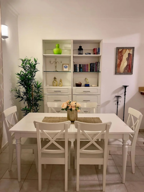 Apartment 5 Mins Walk To The Beach