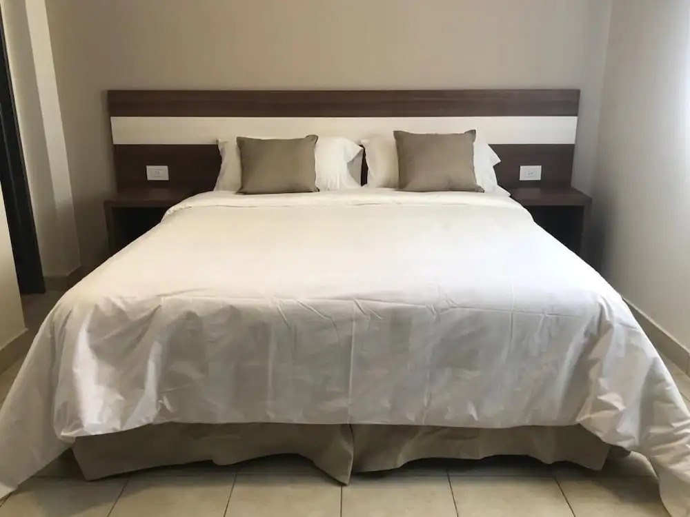 Urquiza Suite & Apartment