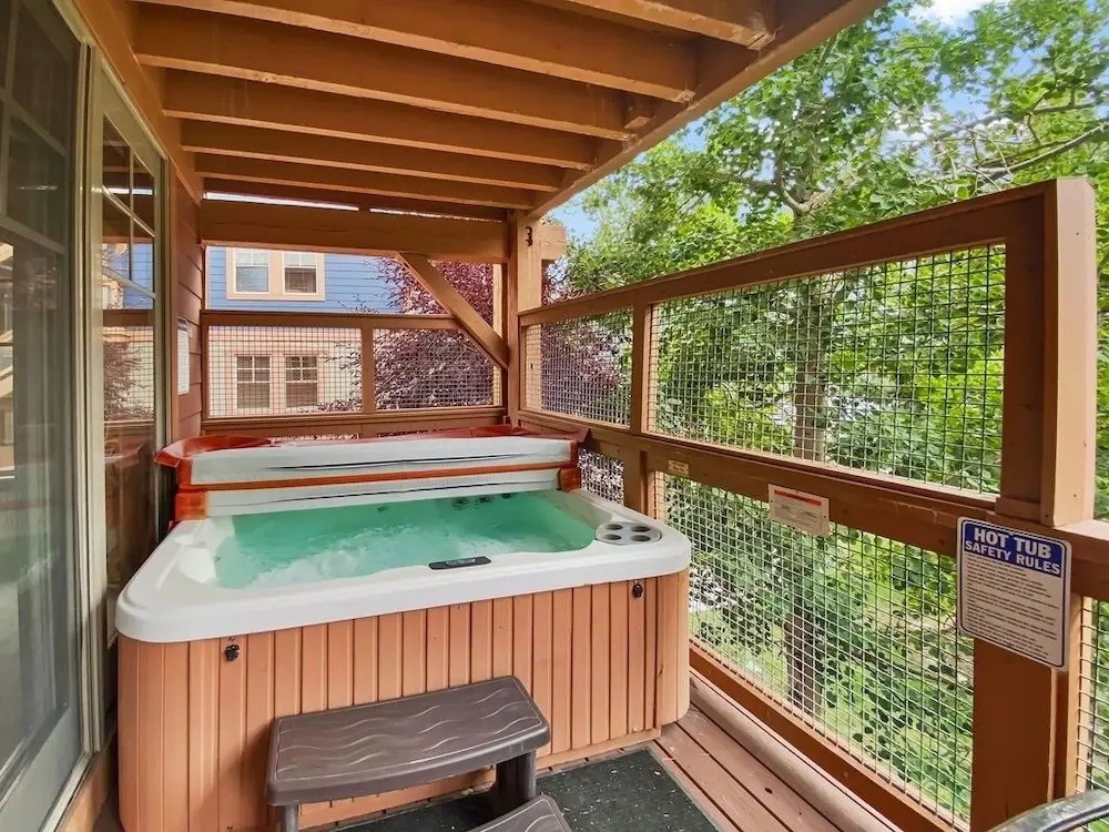 201 Town Pointe Escape! 3 Bedroom Condo