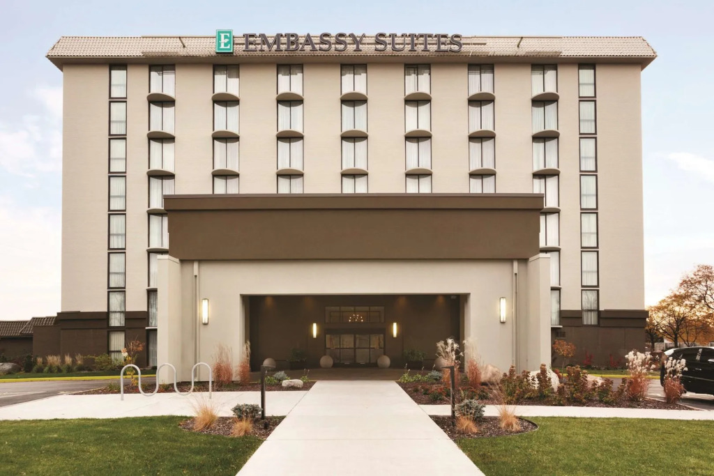 Embassy Suites by Hilton Minneapolis Bloomington Edina