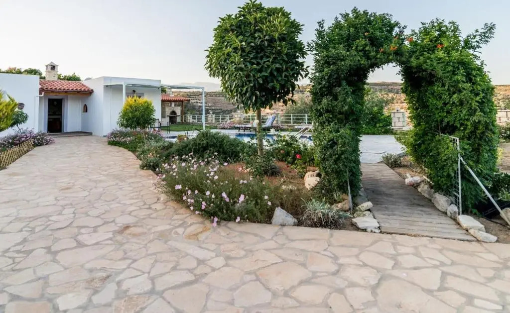 Zeuss Daughtes Villas