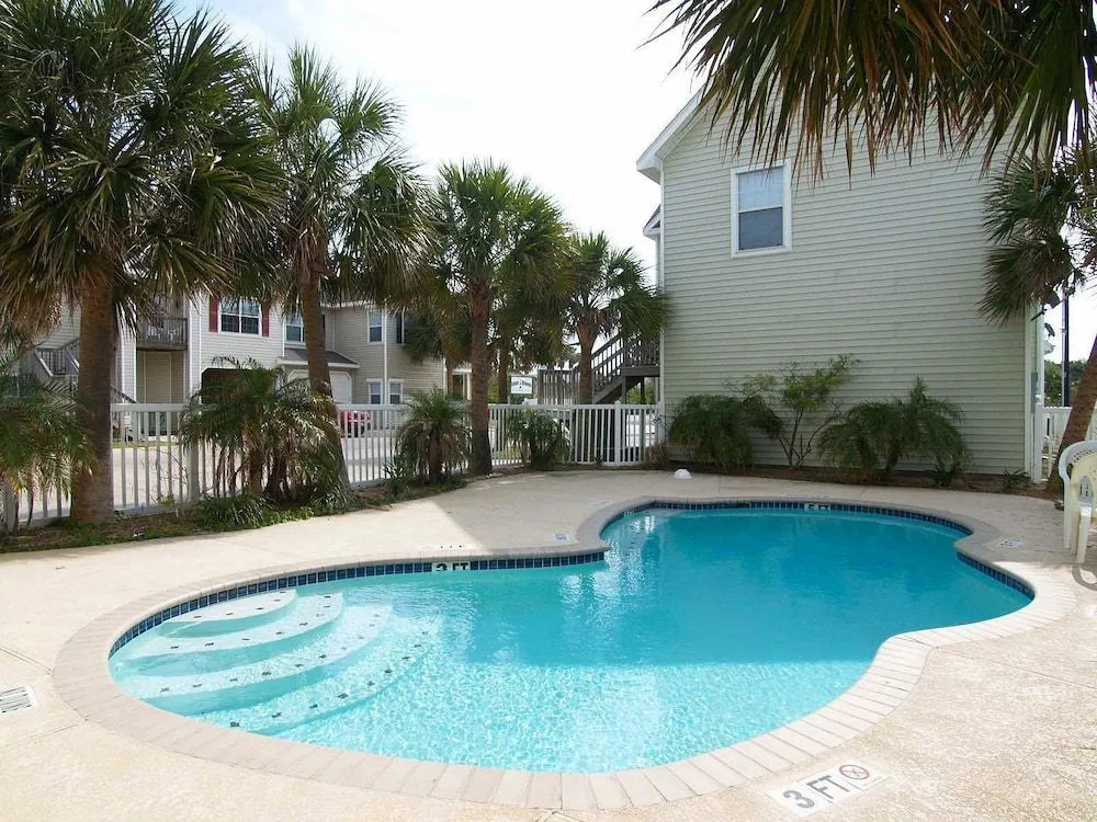 Blue Heron FH4 3 Bedrooms 2 Bathrooms Condo