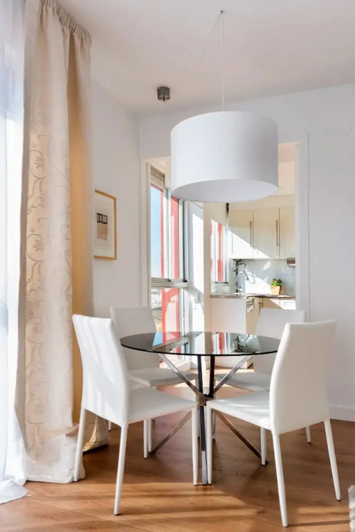 Wonderful Location in La Magdalena Square 2 BD Apartment With Great Views. San Pablo IV