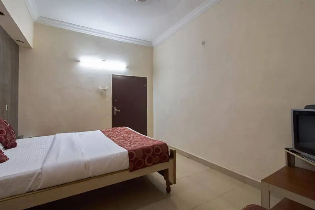 Hotel Sri Sai Krupa